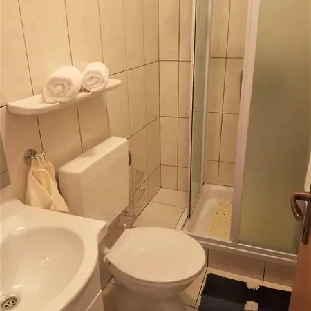 Countryside Vitez Apartman *